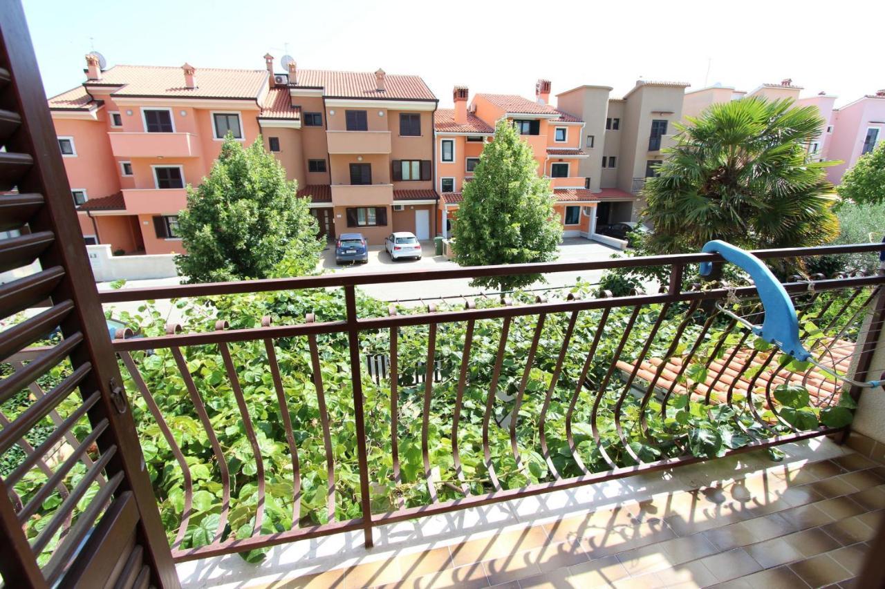 Apartments Kiwi Rovinj Luaran gambar