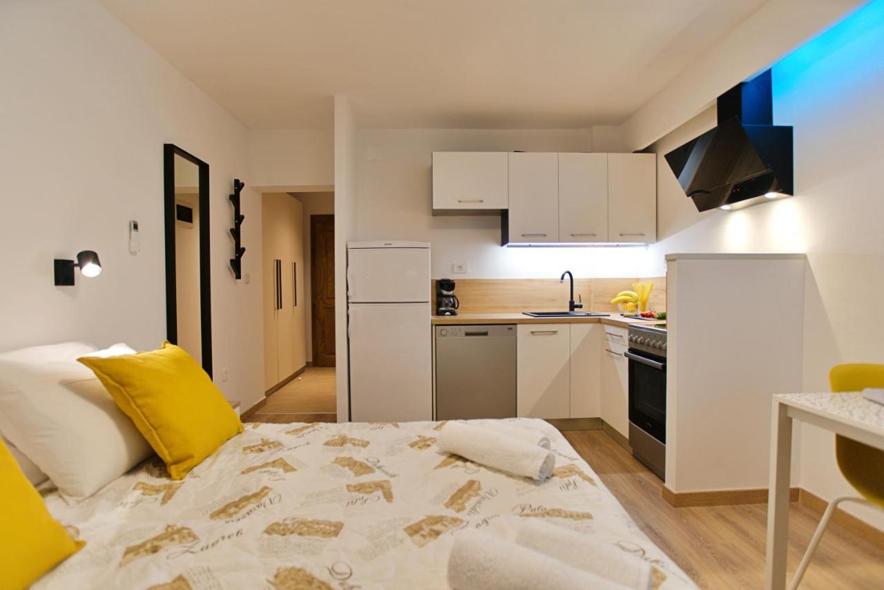 Apartments Kiwi Rovinj Luaran gambar