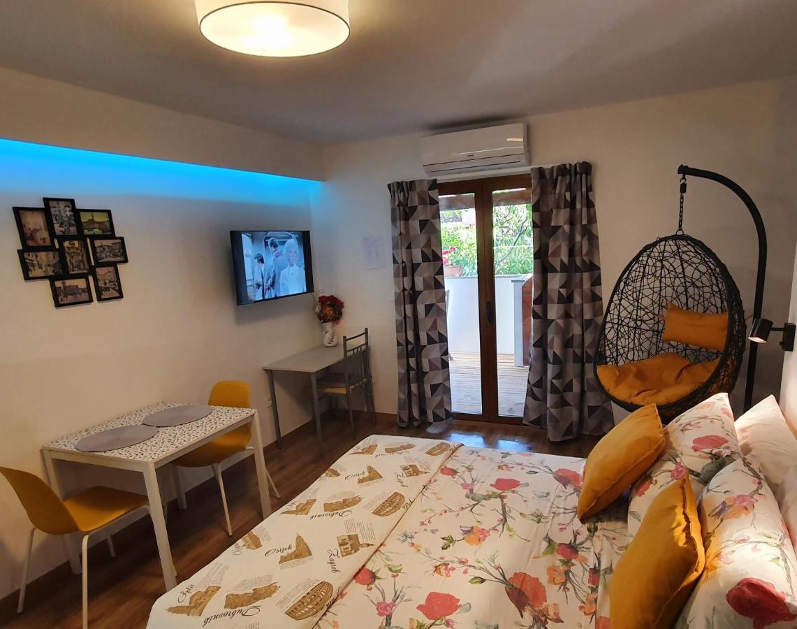 Apartments Kiwi Rovinj Luaran gambar
