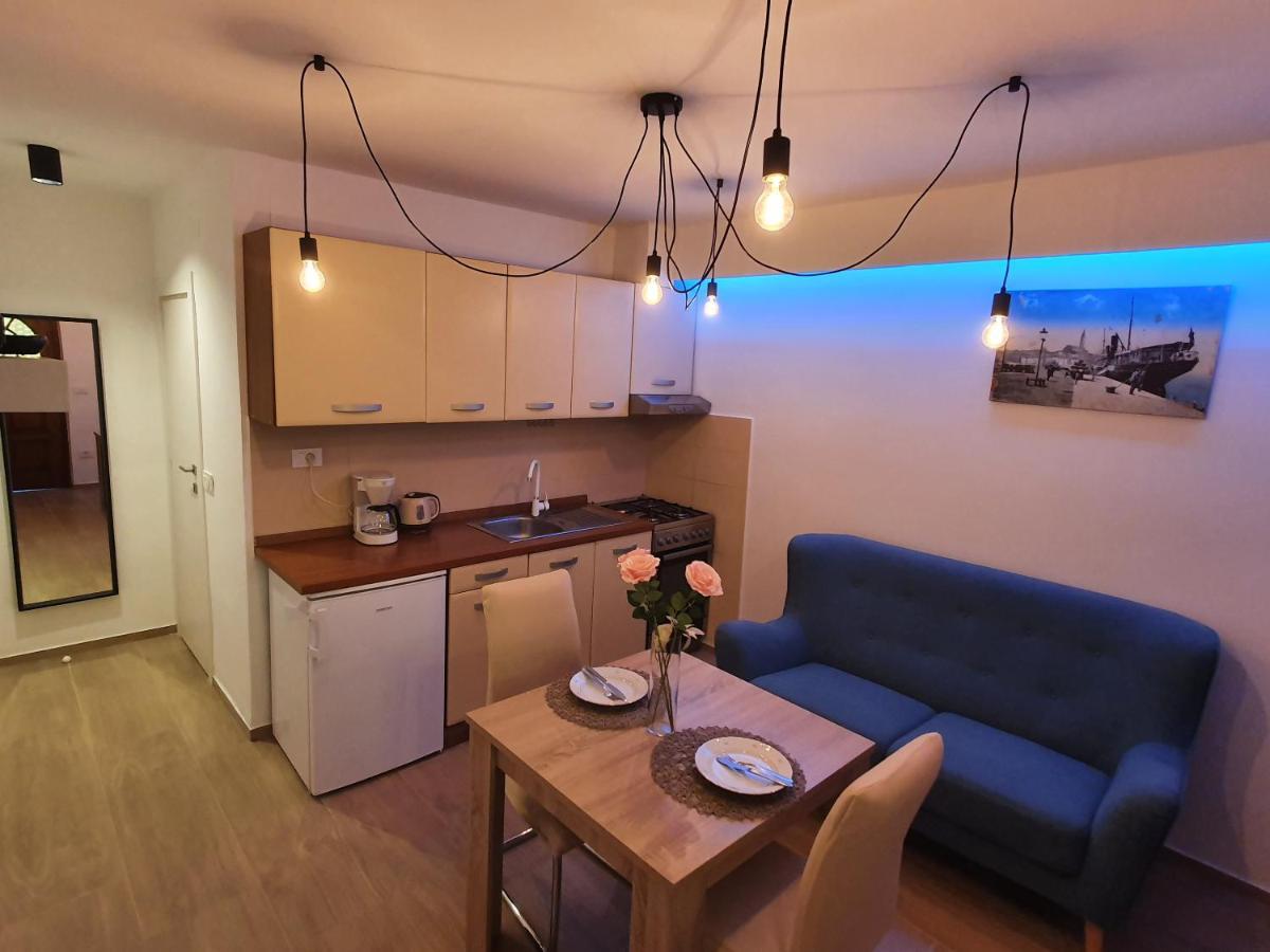 Apartments Kiwi Rovinj Luaran gambar