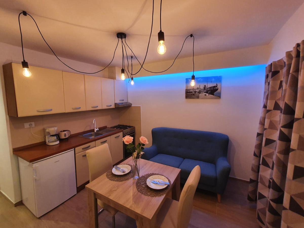 Apartments Kiwi Rovinj Luaran gambar