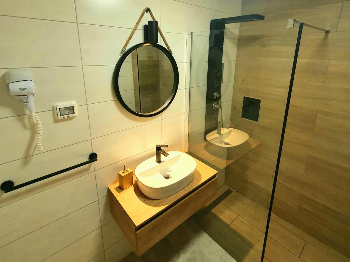Apartments Kiwi Rovinj Luaran gambar